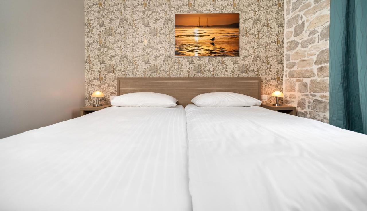 Tifani Luxury Rooms 2 Split Exterior photo