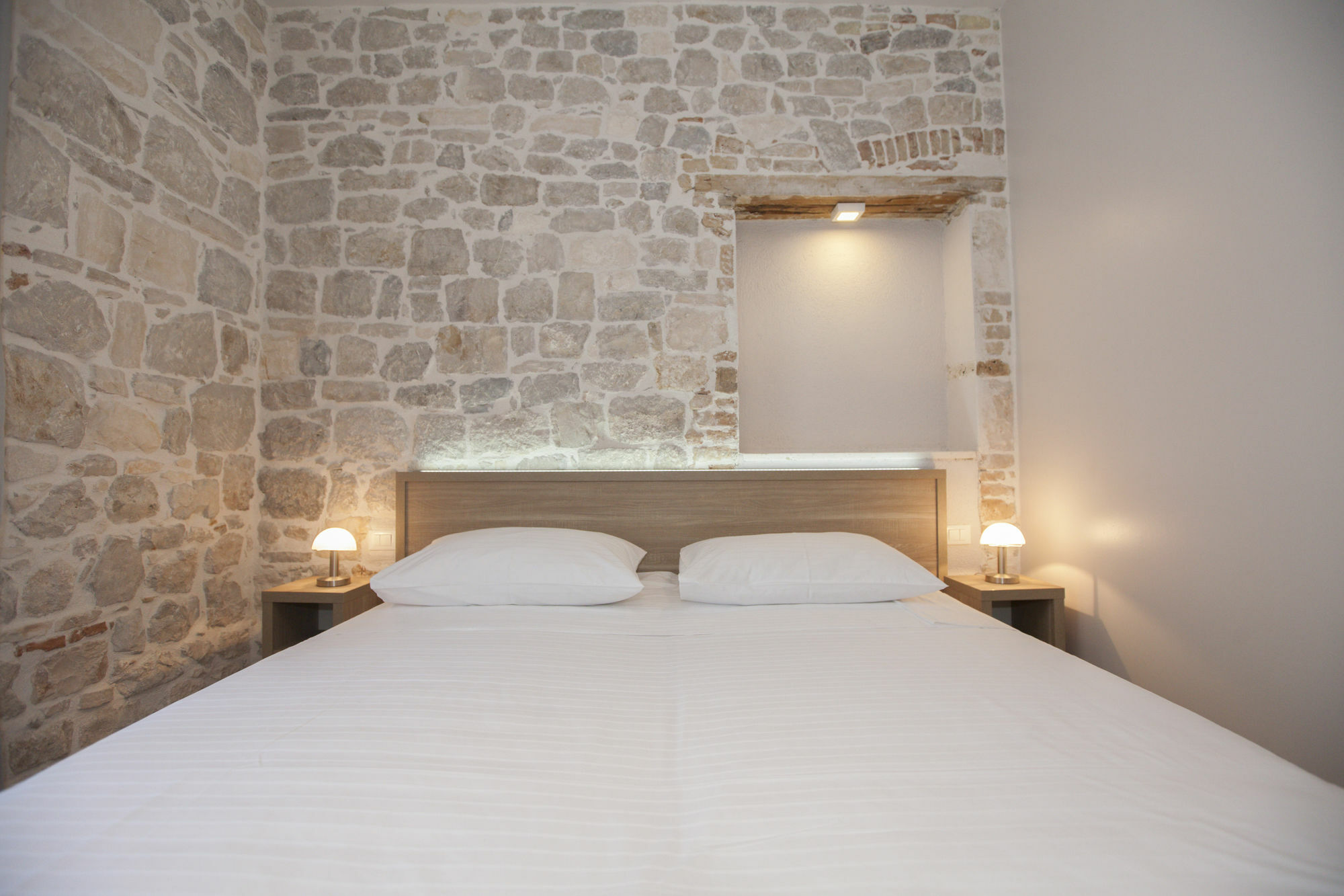 Tifani Luxury Rooms 2 Split Exterior photo