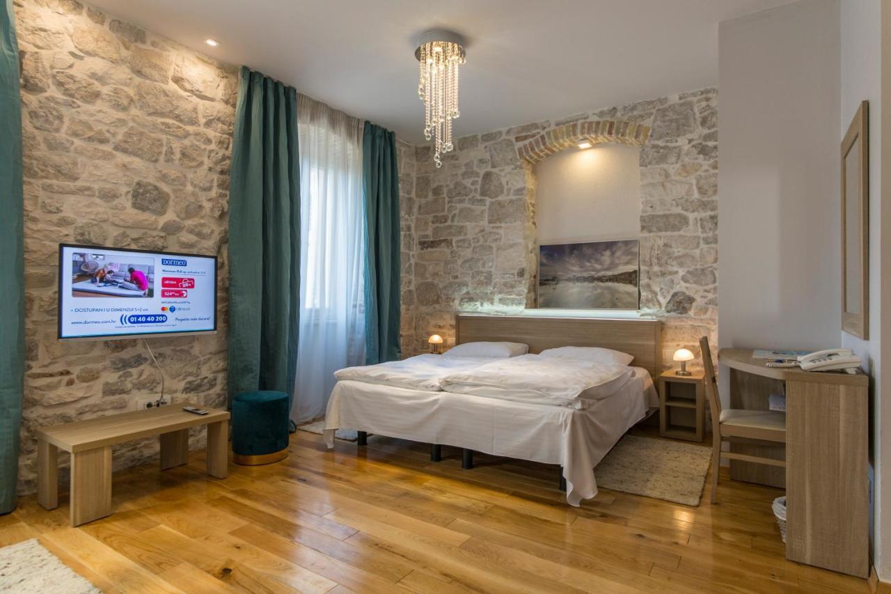 Tifani Luxury Rooms 2 Split Exterior photo