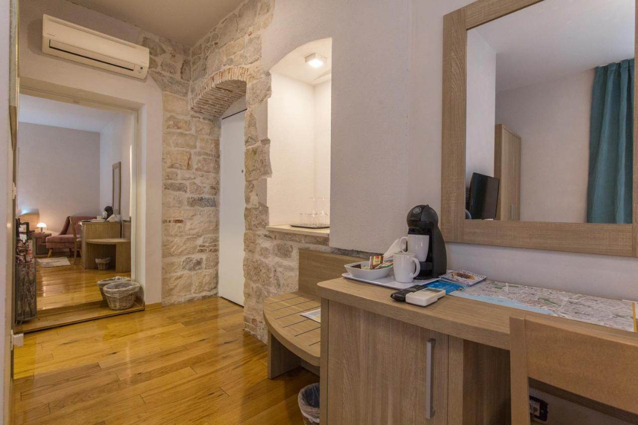 Tifani Luxury Rooms 2 Split Exterior photo